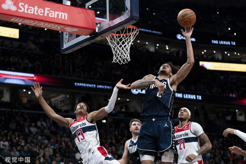 引人注目的 引人注目的