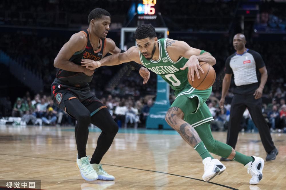 使他成为中 使他成为中