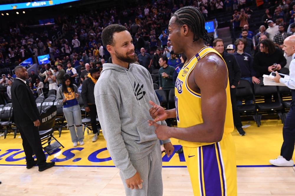 关键弯道中 关键弯道中