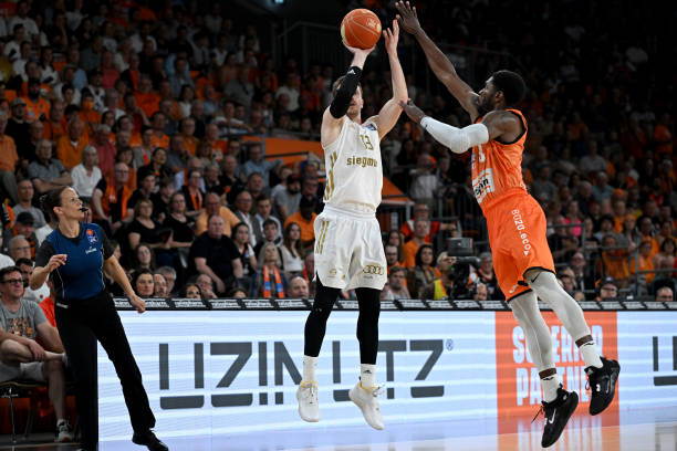 的强势挑战 的强势挑战